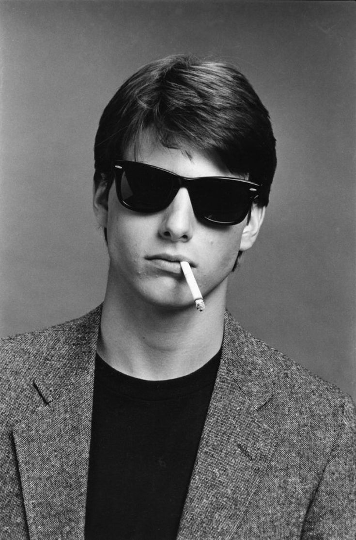 Tom Cruise Risky Business 1980s wayfarer sunglasses 80s shades