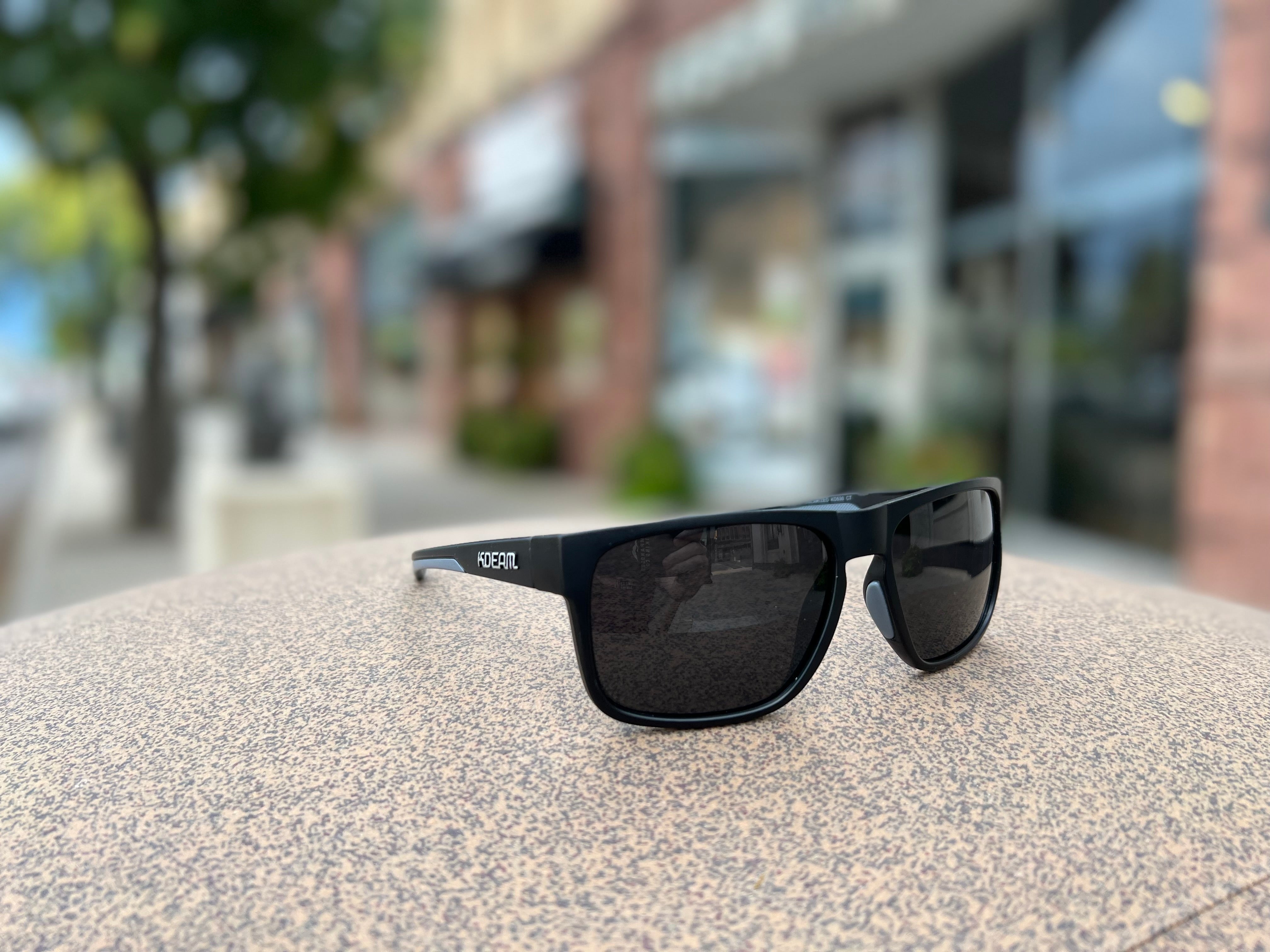 Classics - Vintage 80s Sunglasses